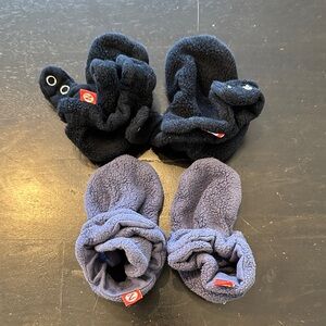 Bundle of 2 Zutano Cozy Black and Blue Baby Booties